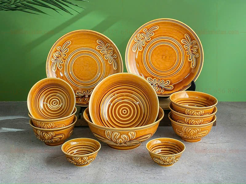 Thời điểm nào nên thay bộ bát ăn cơm? Lưu ý những điều sau để thay mới bộ bàn ăn cơm gia đình